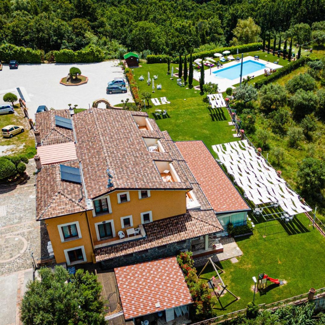 Casale Degli Ulivi Resort Pellare Екстериор снимка